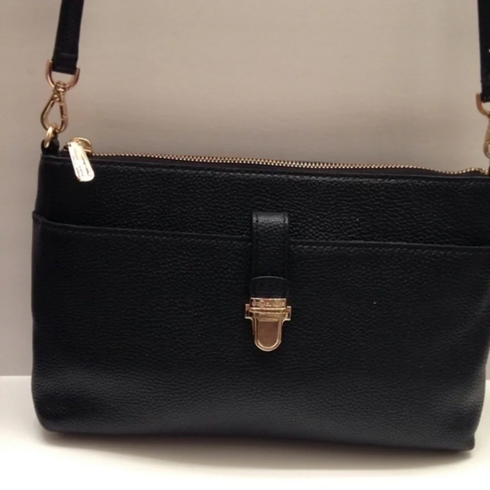 MICHAEL KORS black pebbled leather crossbody